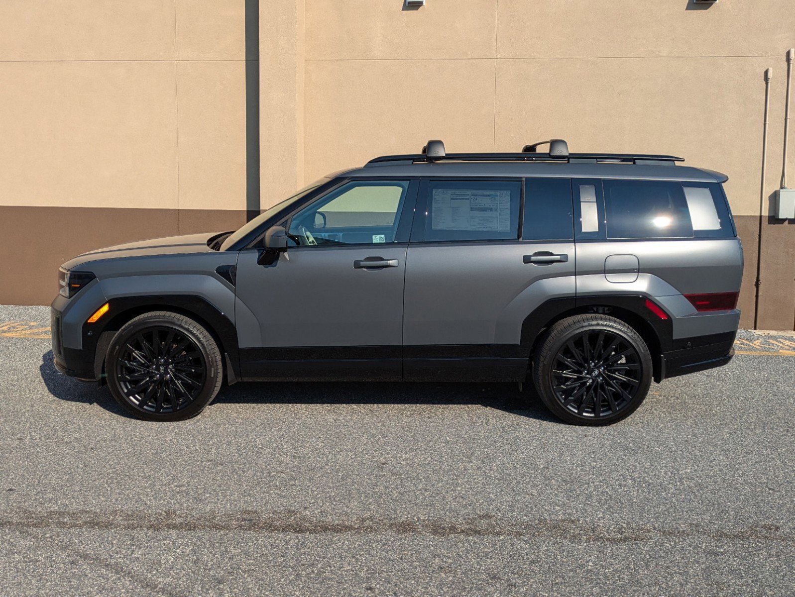 Used 2025 Hyundai Santa Fe Calligraphy image 7