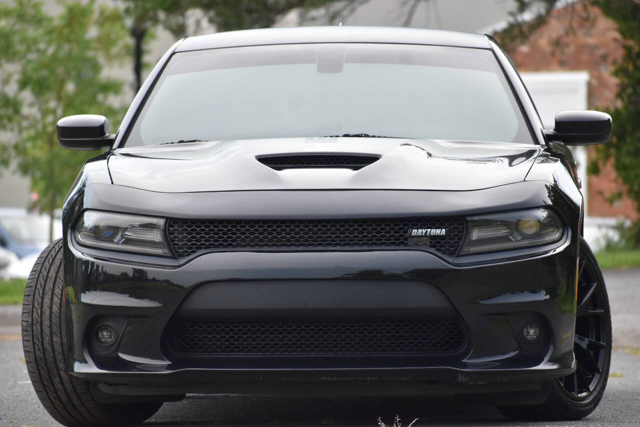 Used 2018 Dodge Charger R/T image 3