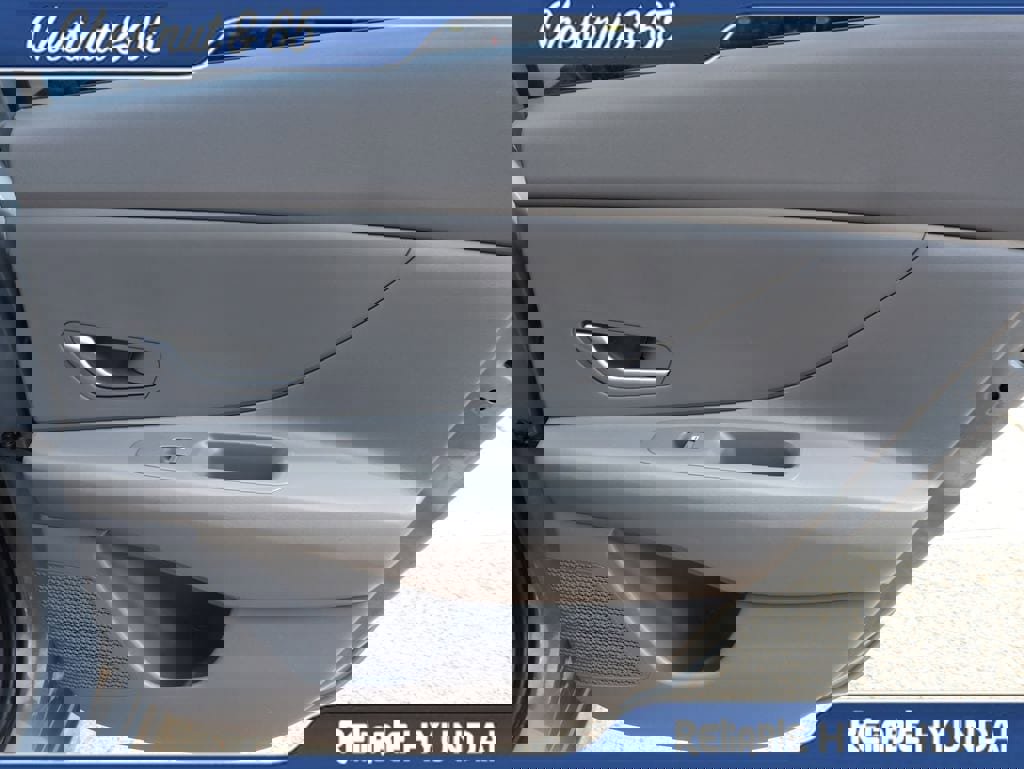 Used 2022 Hyundai Elantra SEL image 12