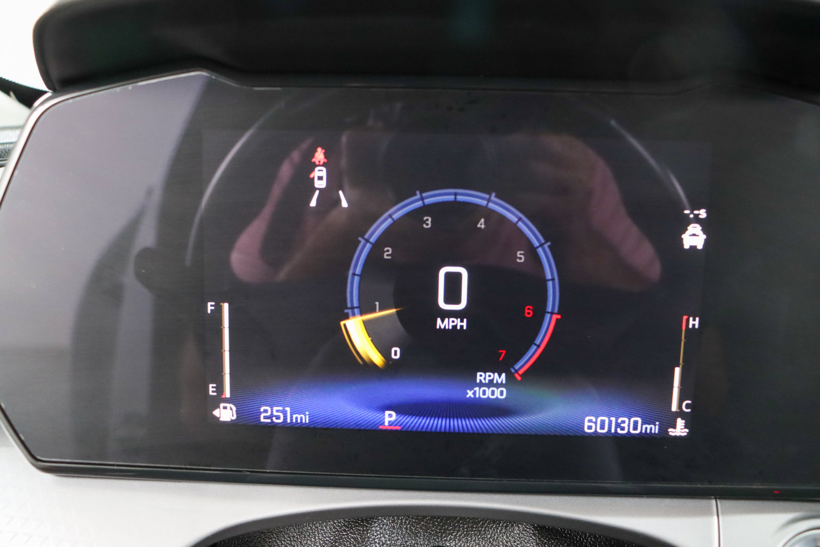 Used 2024 Chevrolet Trax LT w/ Sunroof Package FWD image 14