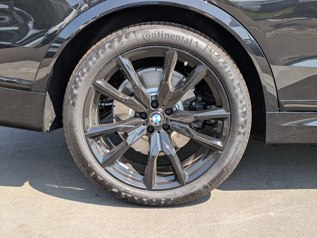 New 2026 BMW X7 xDrive40i w/ M Sport Package AWD/4WD image 30