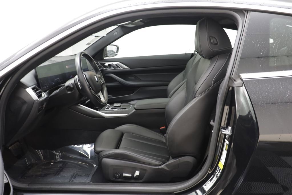 Used 2024 BMW 430i xDrive Coupe w/ Premium Package image 5
