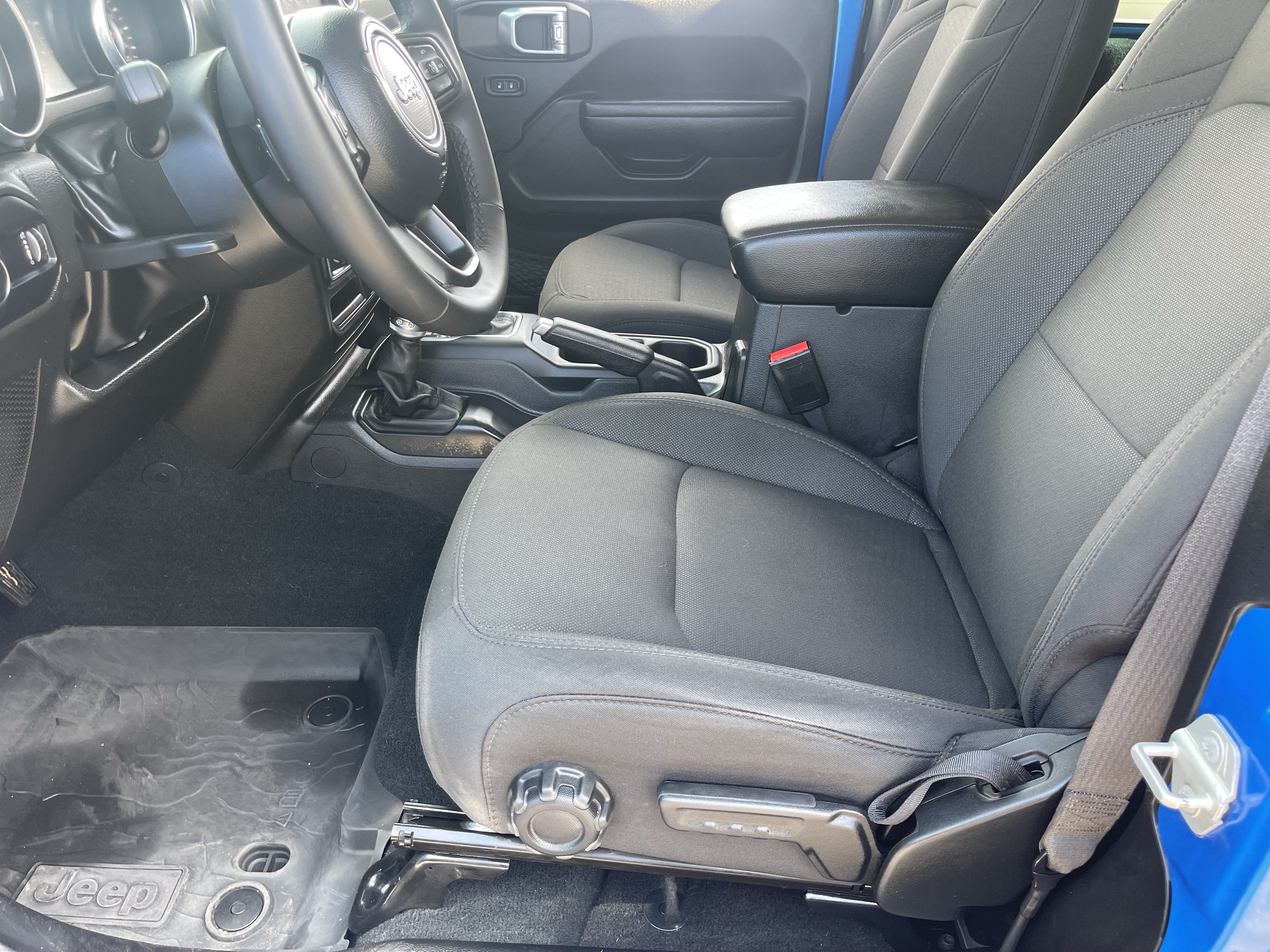 Certified 2023 Jeep Wrangler Sport AWD/4WD image 15