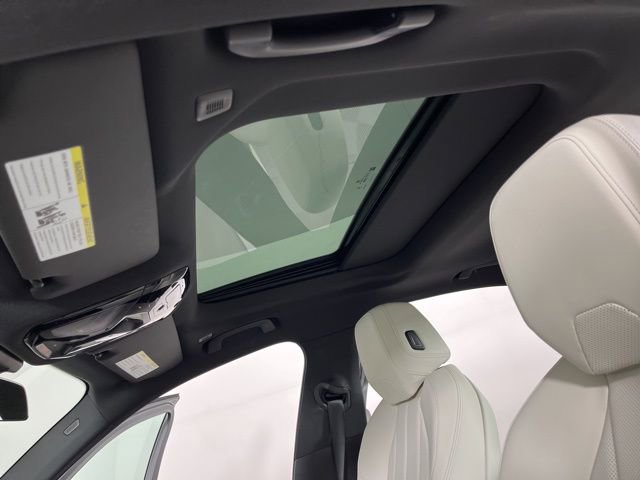 Used 2024 BMW 530i w/ Premium Package image 35