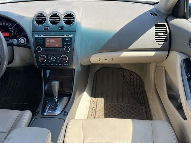 Used 2011 Nissan Altima 2.5 SL w/ 2.5SL Pkg FWD image 19