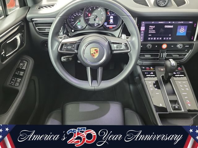 Used 2025 Porsche Macan AWD/4WD image 12