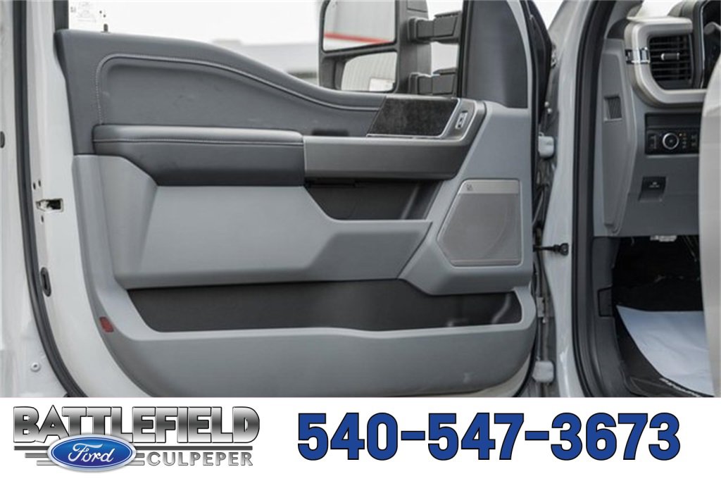 New 2026 Ford F350 XLT w/ XLT Premium Package image 34