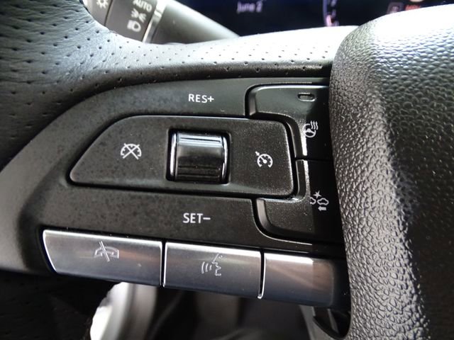 Certified 2025 Cadillac XT4 Sport AWD/4WD image 7