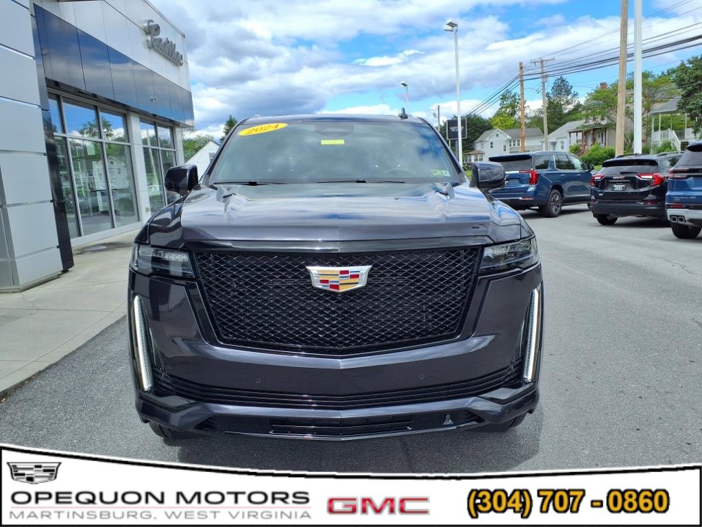 Used 2024 Cadillac Escalade Sport Platinum w/ Heavy-Duty Trailer Package image 4