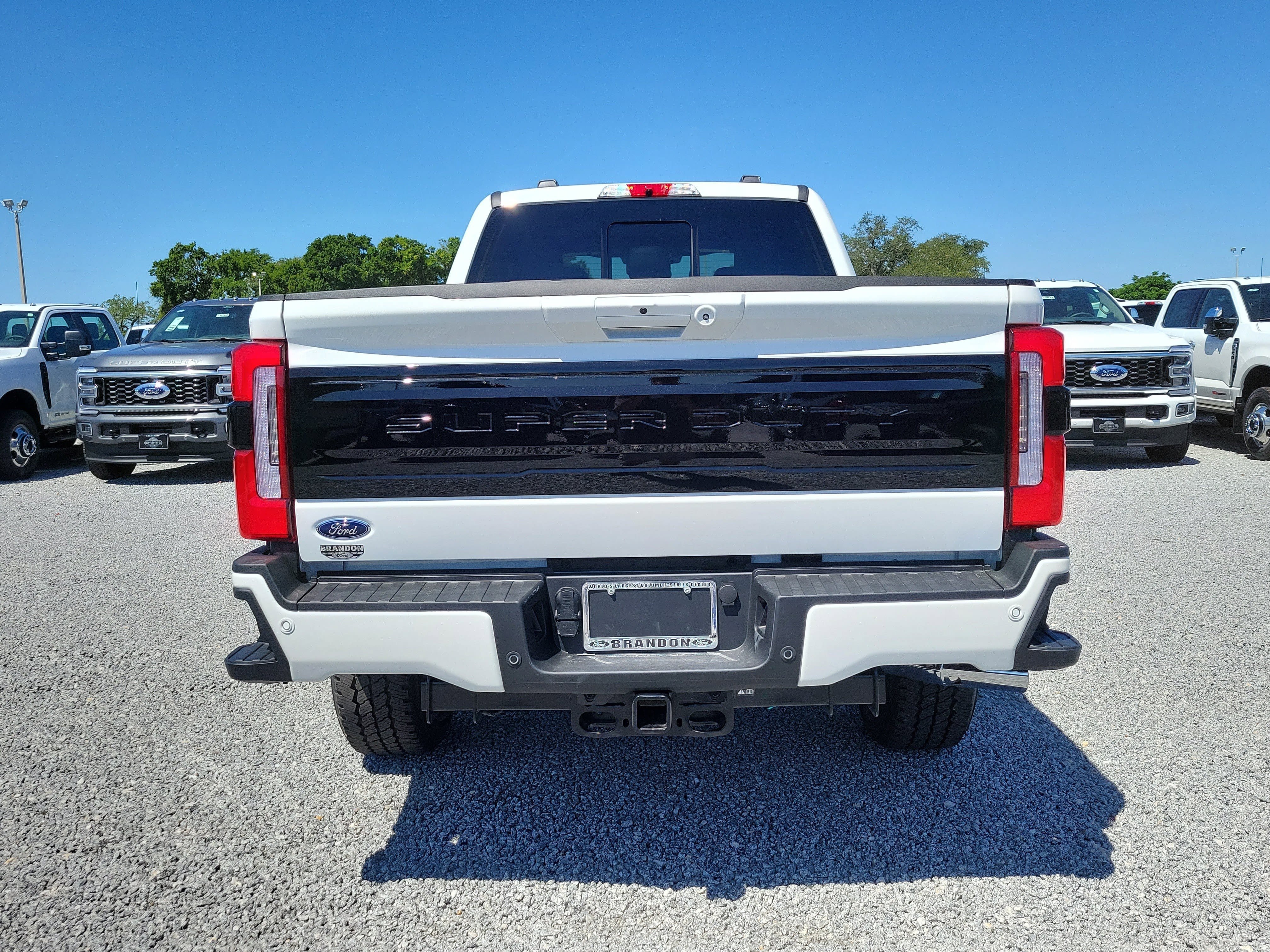 New 2026 Ford F250 Platinum AWD/4WD image 9