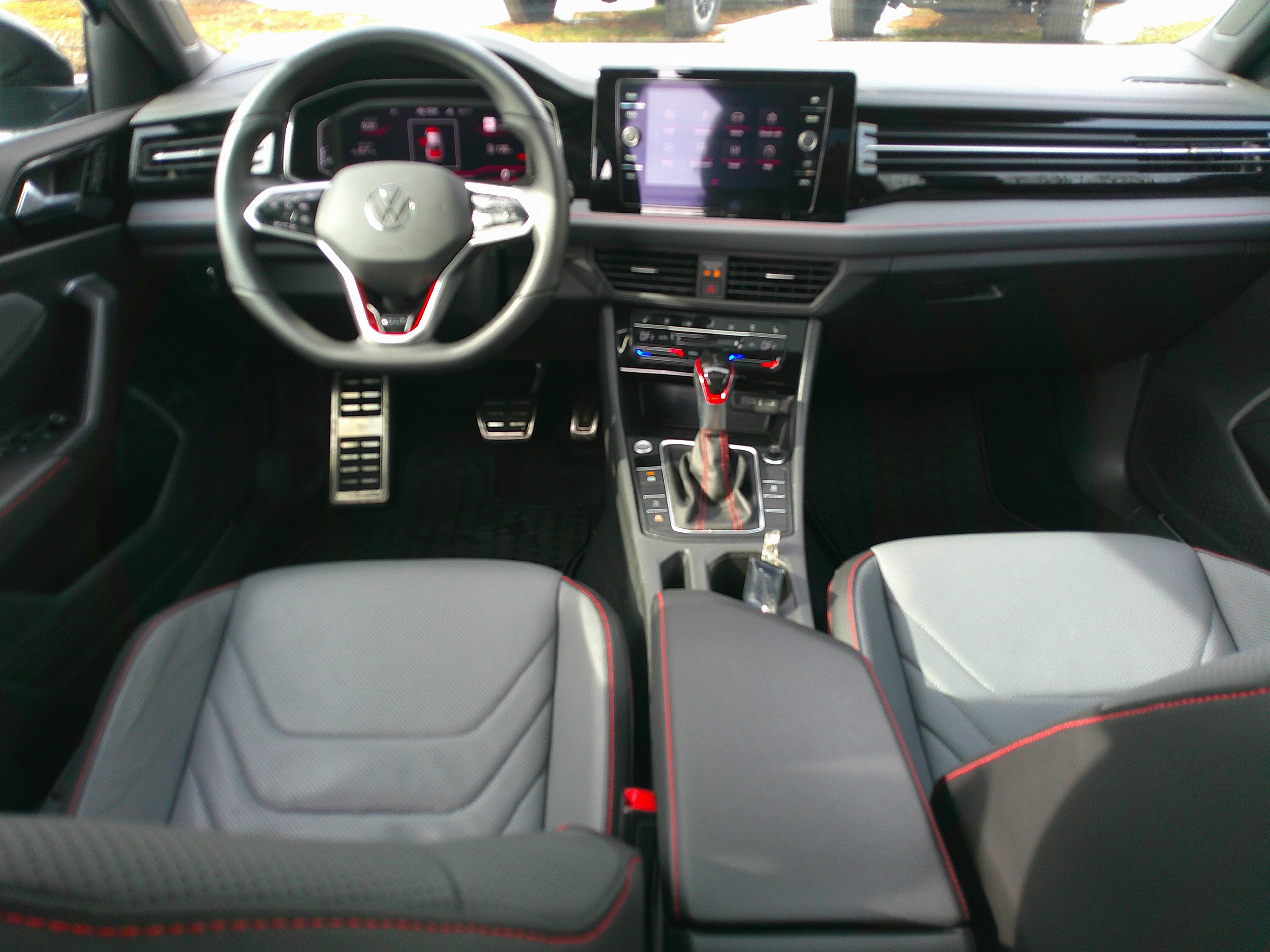 Used 2025 Volkswagen Jetta GLI Autobahn w/ GLI Black Package image 30