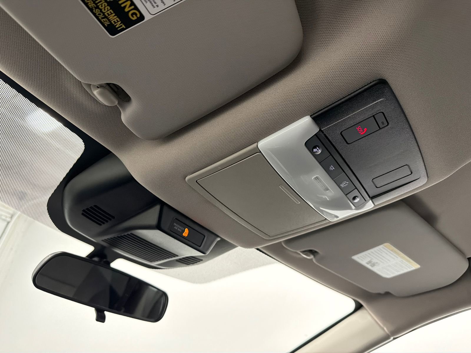 Used 2025 Nissan Rogue SV image 29