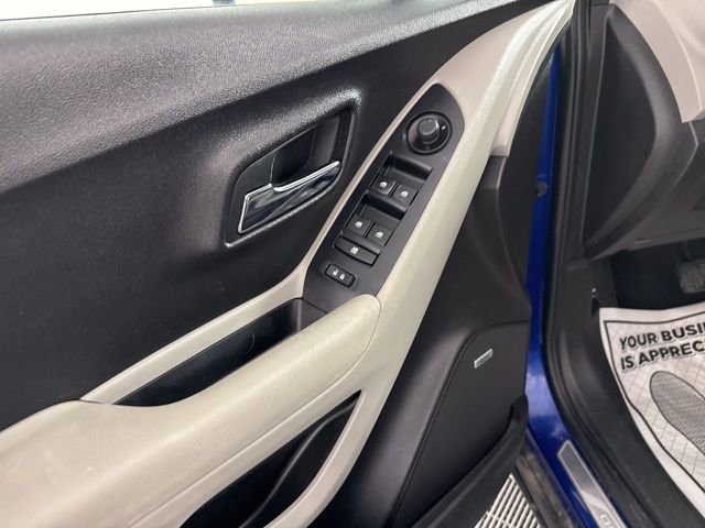 Used 2015 Chevrolet Trax LTZ image 24