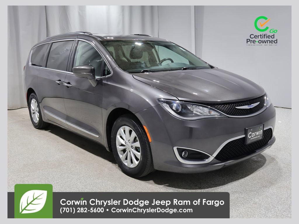 Used 2018 Chrysler Pacifica Touring-L Plus FWD image 1
