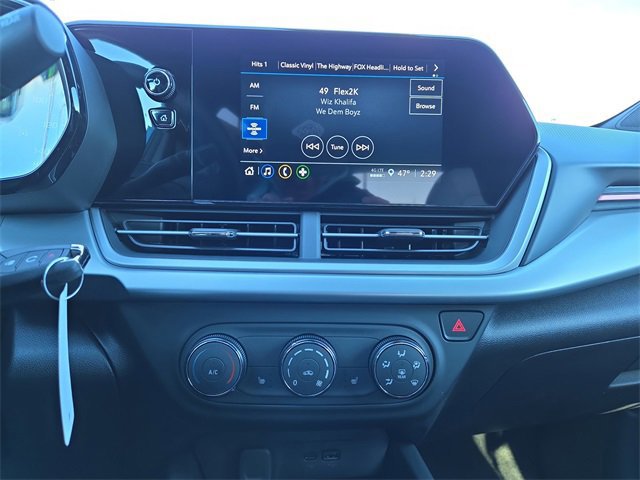 New 2026 Chevrolet Trax RS w/ Sunroof Package image 22