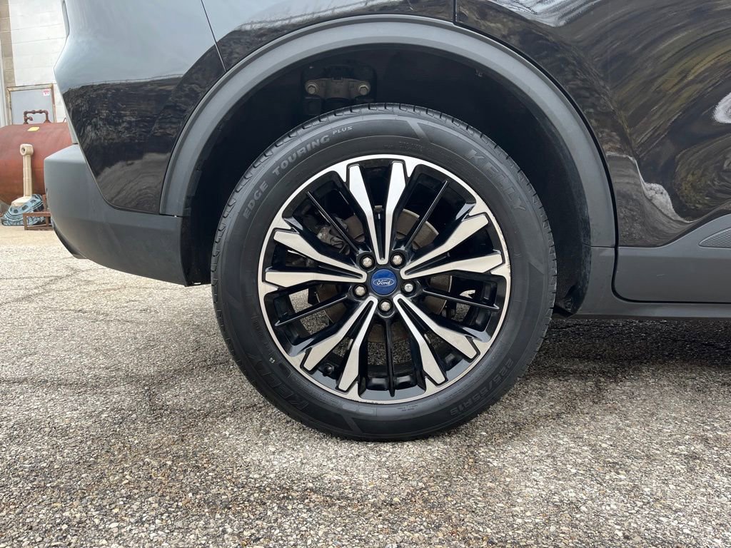 Certified 2022 Ford Escape SEL image 23