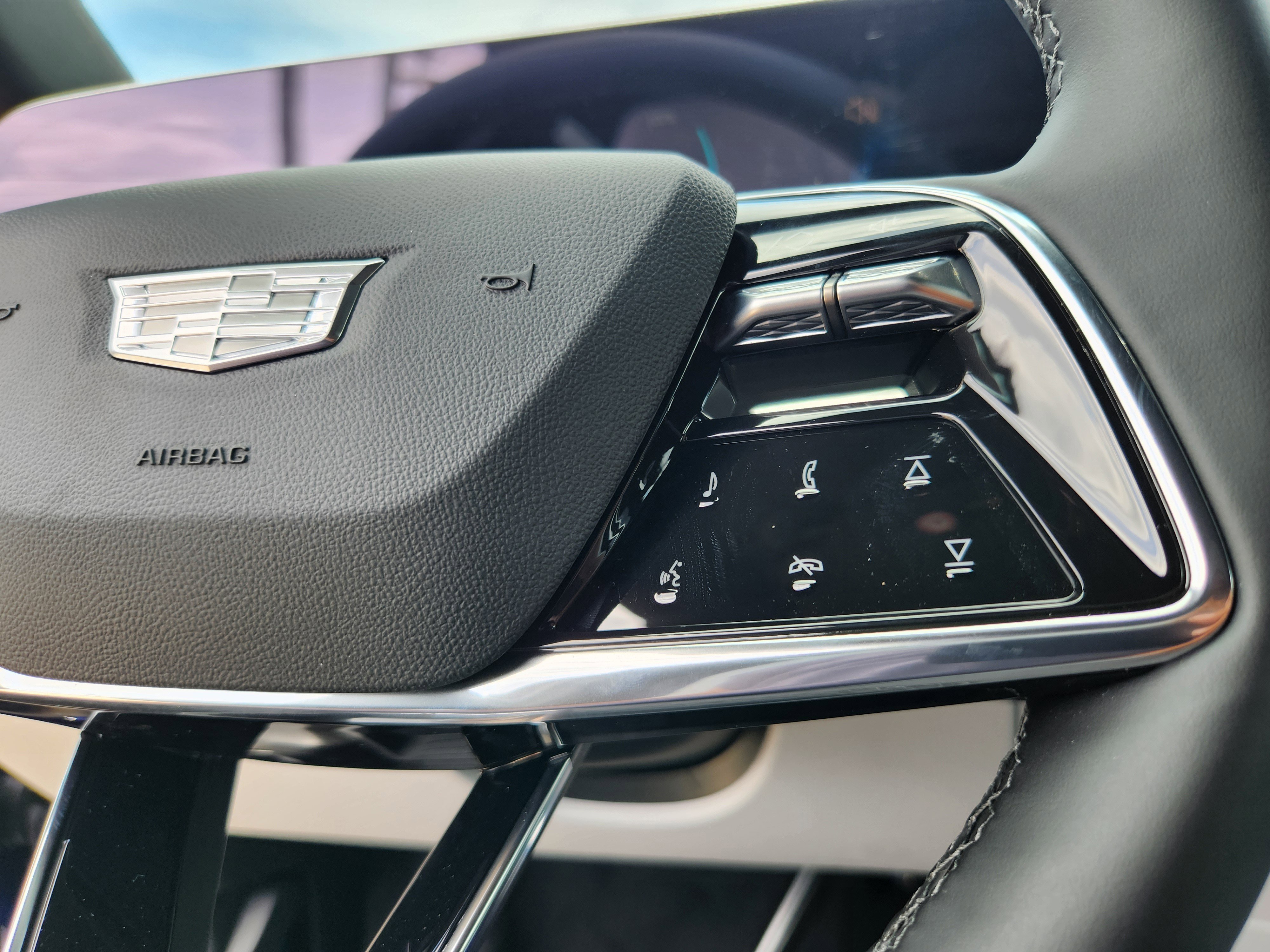 New 2025 Cadillac Lyriq Sport image 32