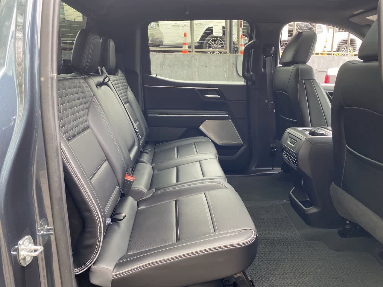 Used 2025 GMC Sierra EV Denali AWD/4WD image 17