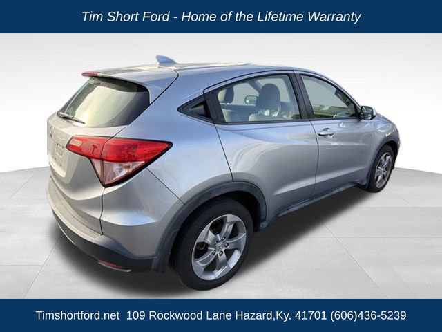 Used 2017 Honda HR-V LX image 3