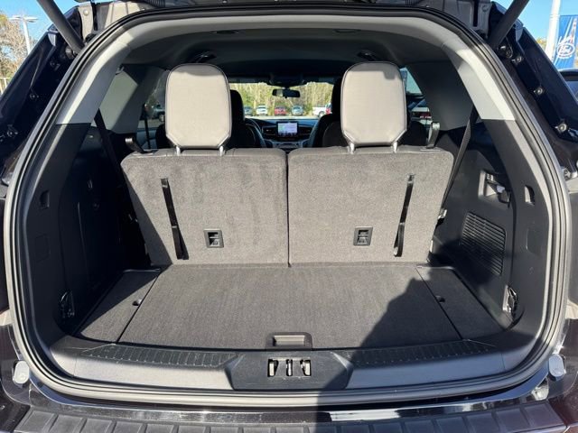 Used 2022 Ford Explorer XLT w/ Equipment Group 202A image 23