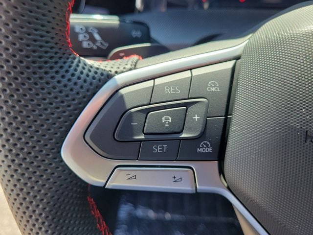 New 2026 Volkswagen GTI SE FWD image 19