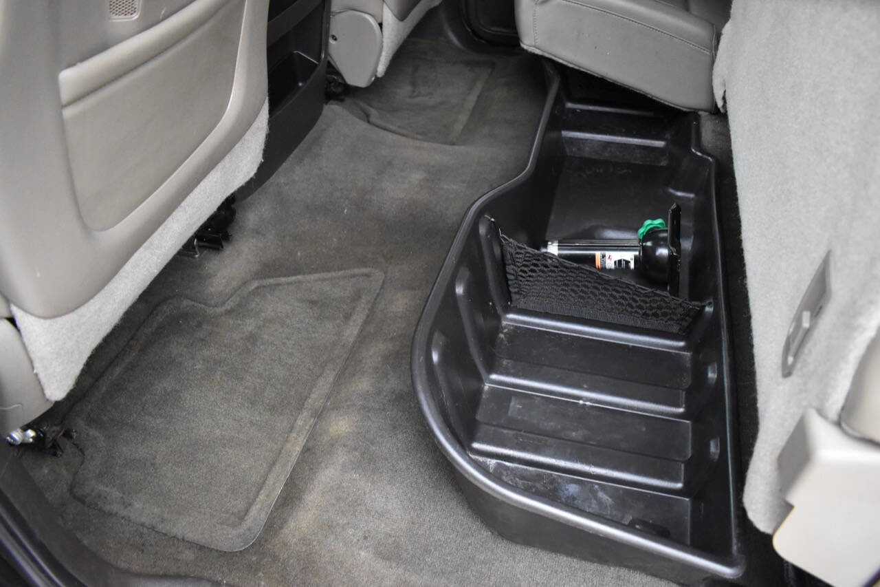 Used 2015 GMC Sierra 3500 Denali w/ Duramax Plus Package image 37