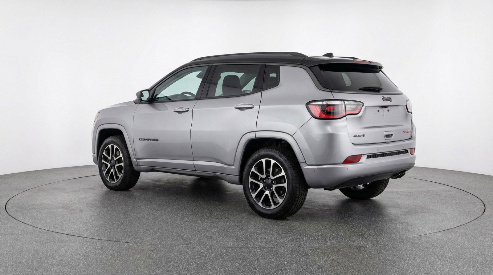 Used 2025 Jeep Compass Trailhawk image 5