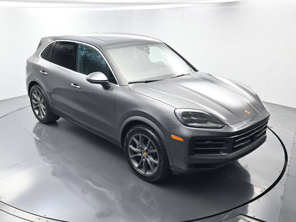 Certified 2024 Porsche Cayenne AWD/4WD image 42