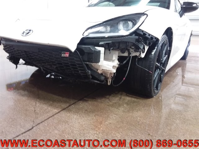 Used 2022 Toyota GR86 Premium w/ ALL Weather Mat Package (TMS) RWD image 20
