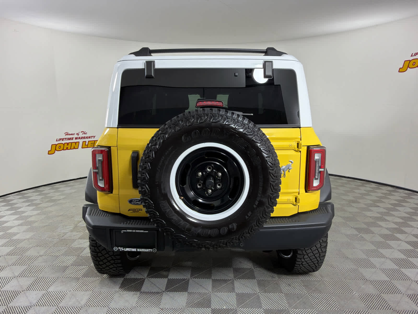 Used 2024 Ford Bronco Heritage Edition AWD/4WD image 4