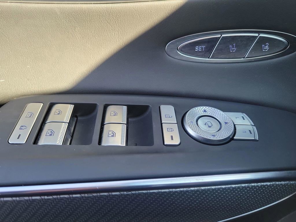 Used 2025 Genesis GV70 2.5T Sport Prestige w/ Sport Prestige Package image 22