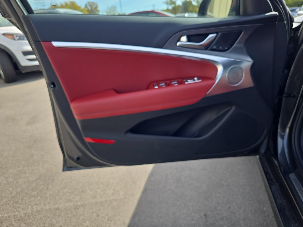 New 2027 Genesis G70 2.5T Prestige AWD/4WD image 12