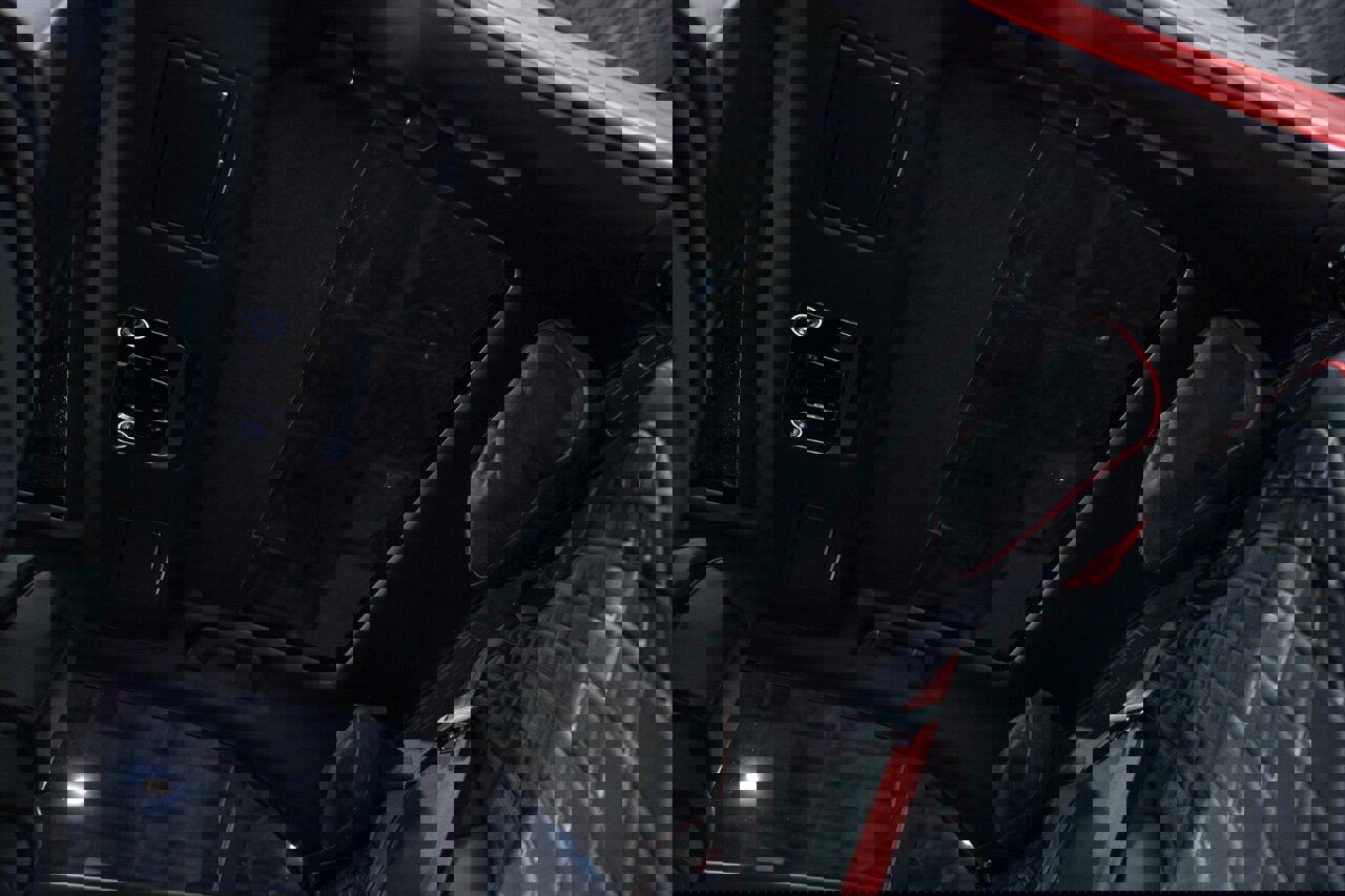 Used 2022 Bentley Flying Spur V8 image 30