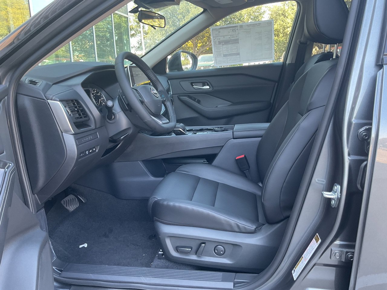 New 2027 Nissan Rogue Dark Armor AWD/4WD image 8