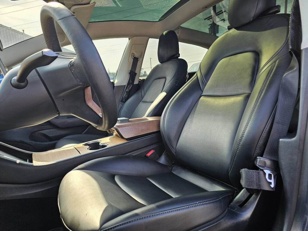 Used 2019 Tesla Model 3 RWD image 21
