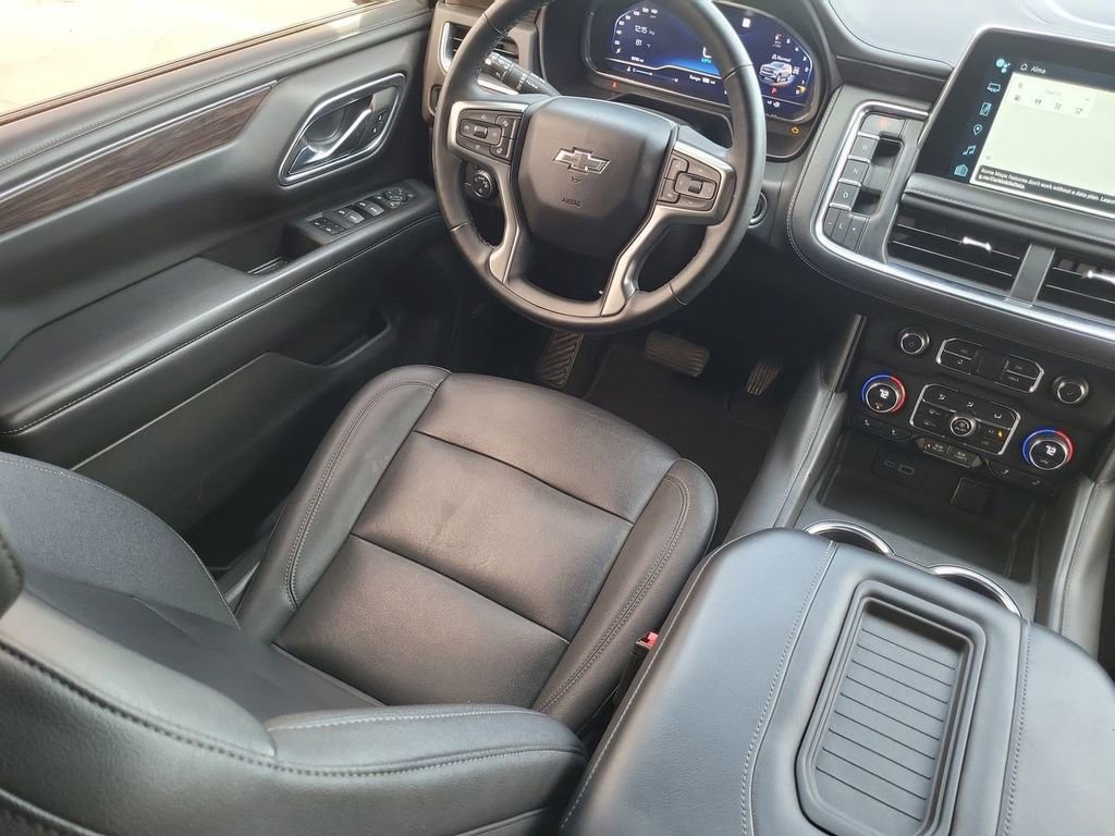 Used 2023 Chevrolet Tahoe Z71 w/ Luxury Package image 14