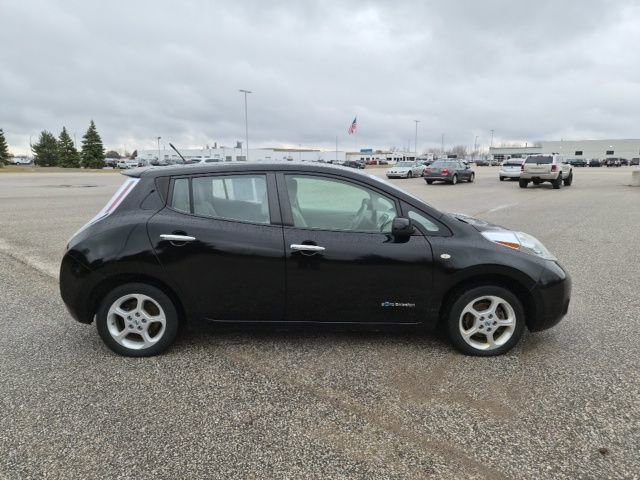Used 2011 Nissan Leaf SL image 4