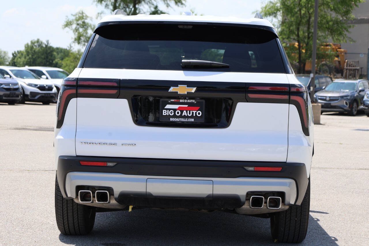 Used 2026 Chevrolet Traverse LT w/ Driver Confidence Package AWD/4WD image 10