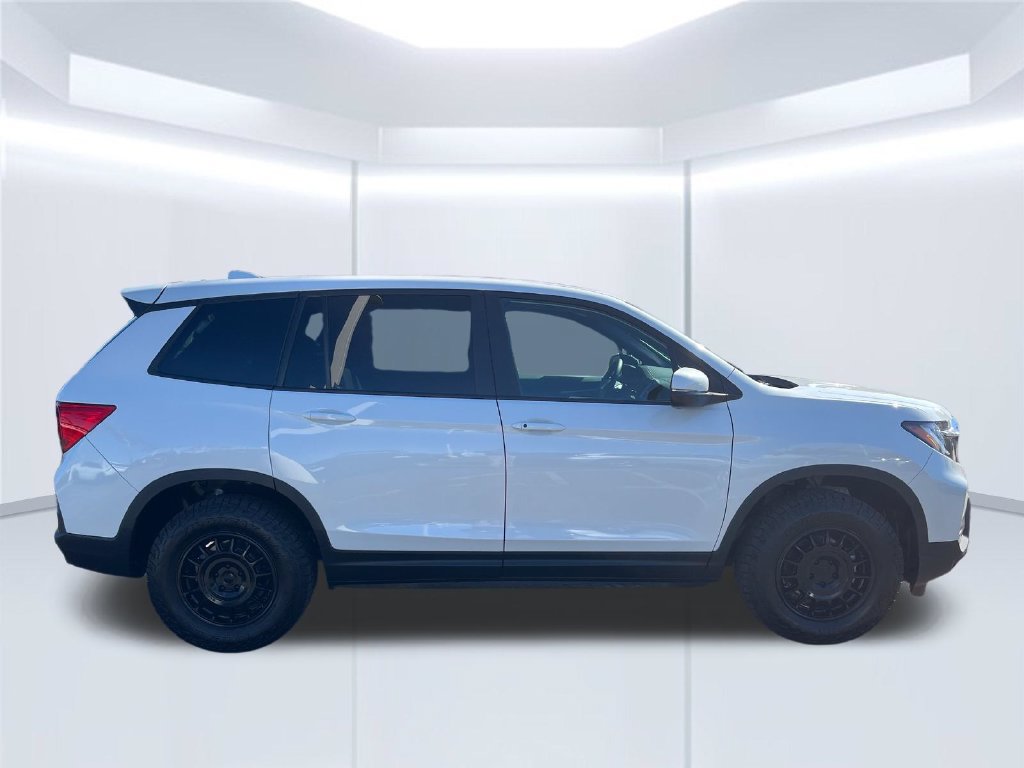 Used 2025 Honda Passport EX-L image 6