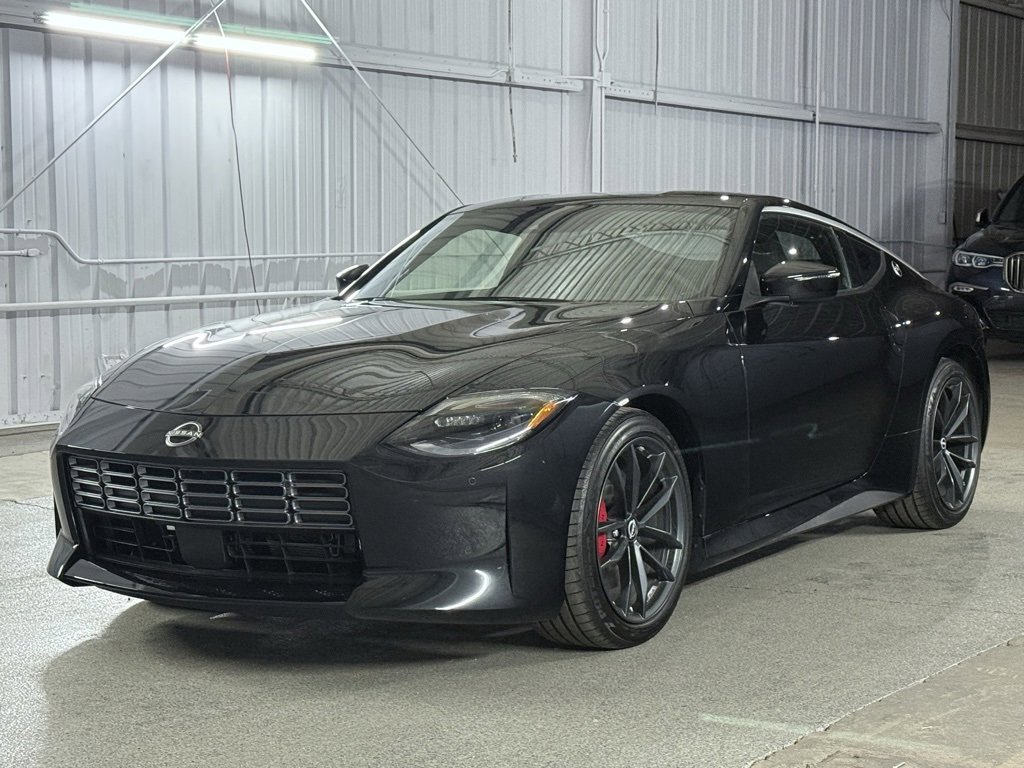 Used 2025 Nissan Z Performance w/ Floor Mat Package image 1