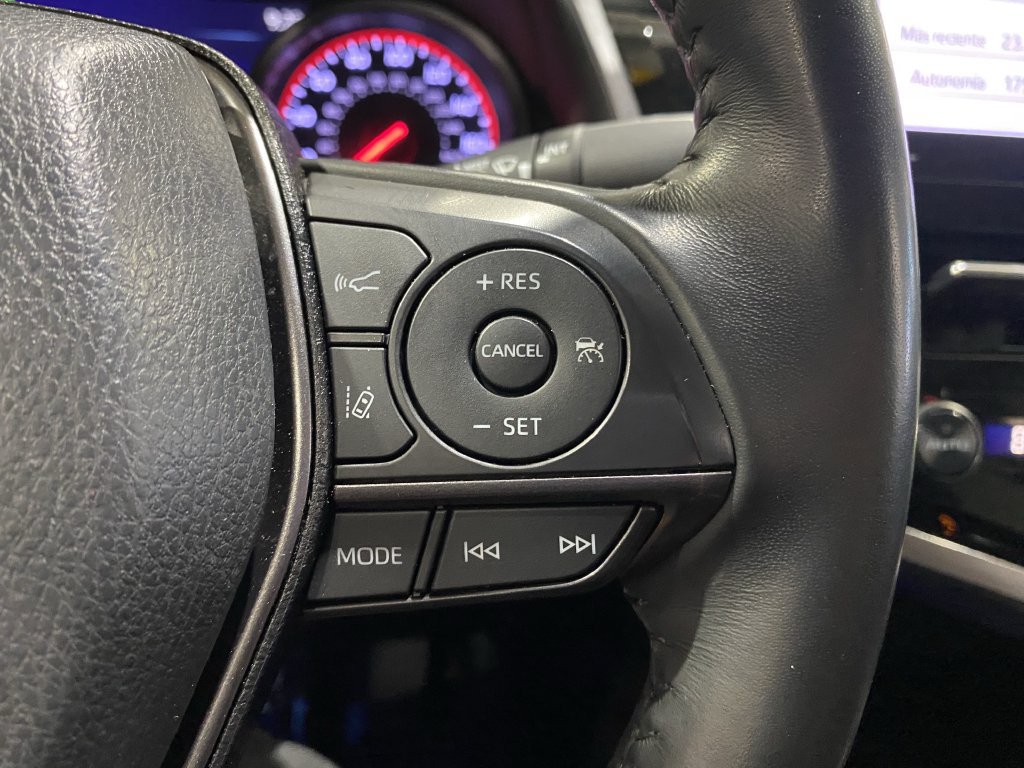 Used 2023 Toyota Camry XSE FWD image 11