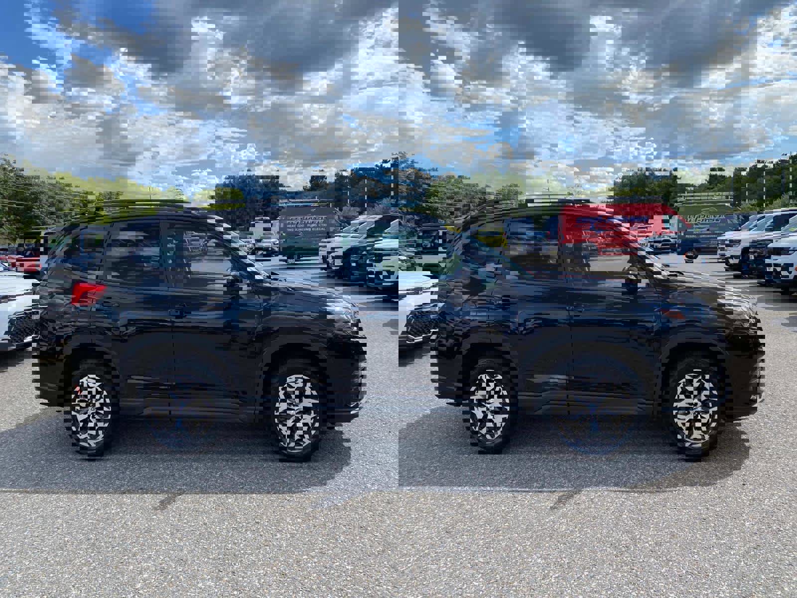 Used 2022 Subaru Forester Premium image 2