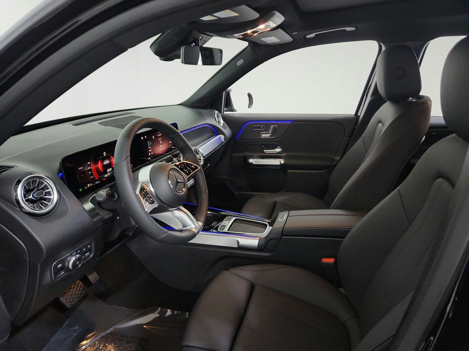 Used 2026 Mercedes-Benz GLB 250 image 16