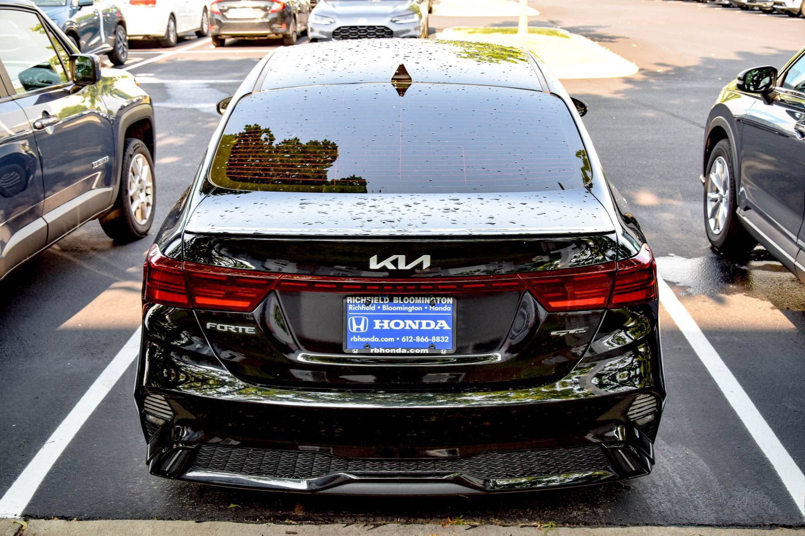 Used 2022 Kia Forte GT-Line w/ GT-Line Technology Package FWD image 6