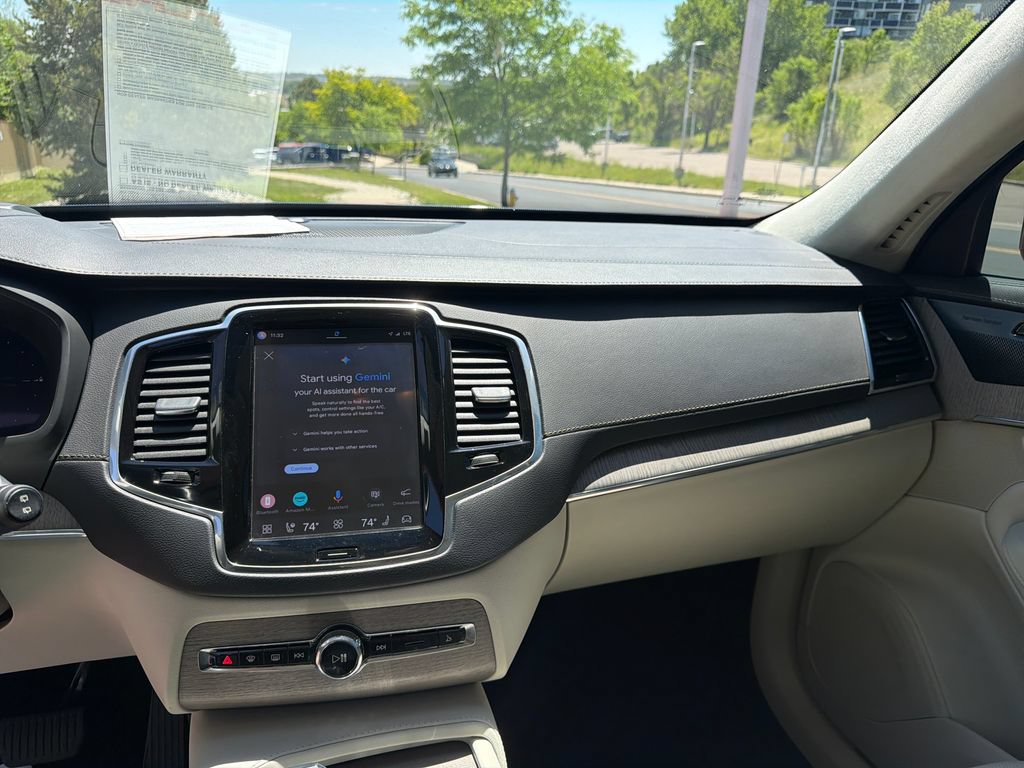 Used 2023 Volvo XC90 T8 Ultimate w/ Lounge Package AWD/4WD image 18