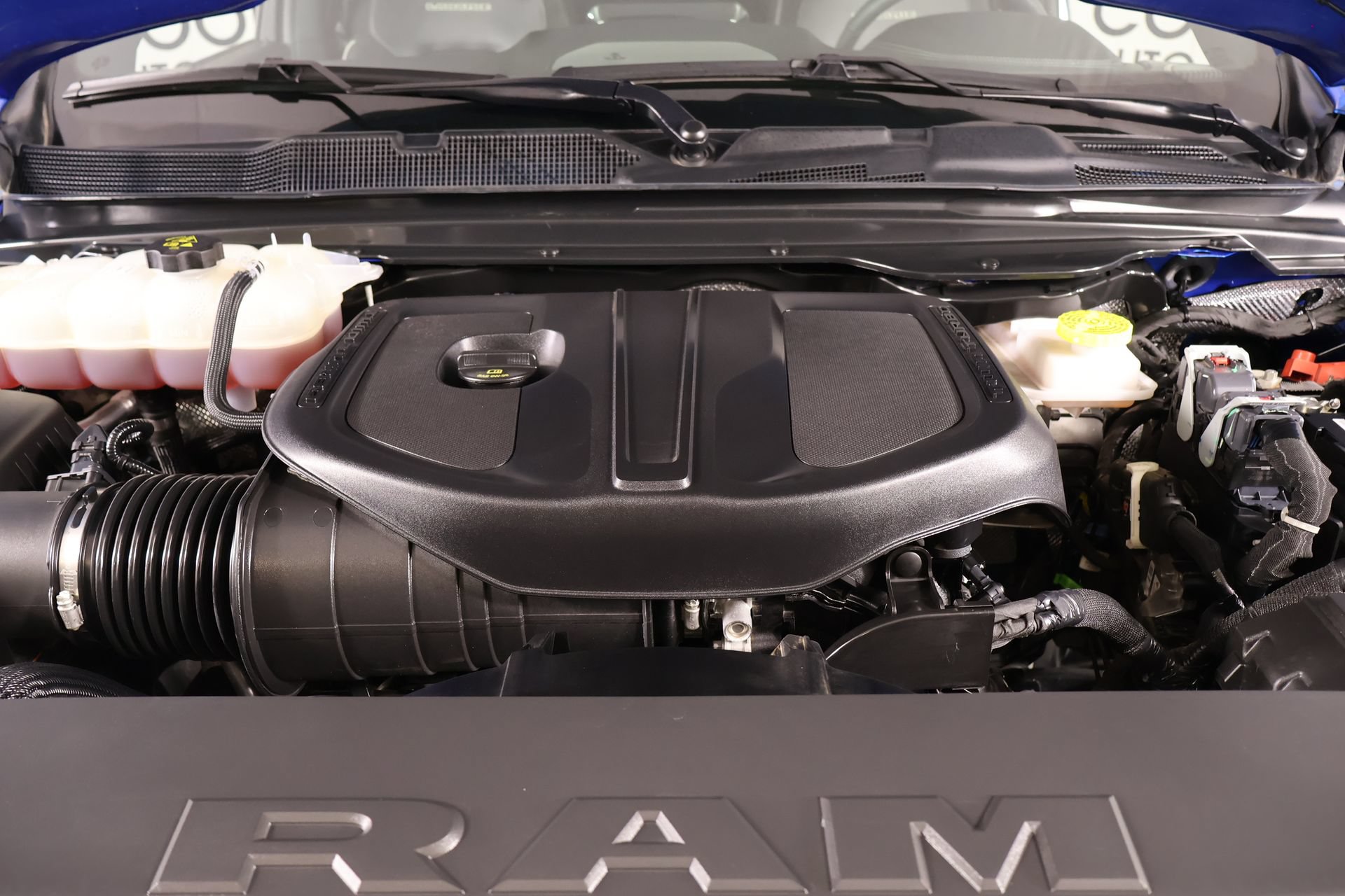 Used 2025 RAM 1500 Laramie w/ Night Edition AWD/4WD image 21
