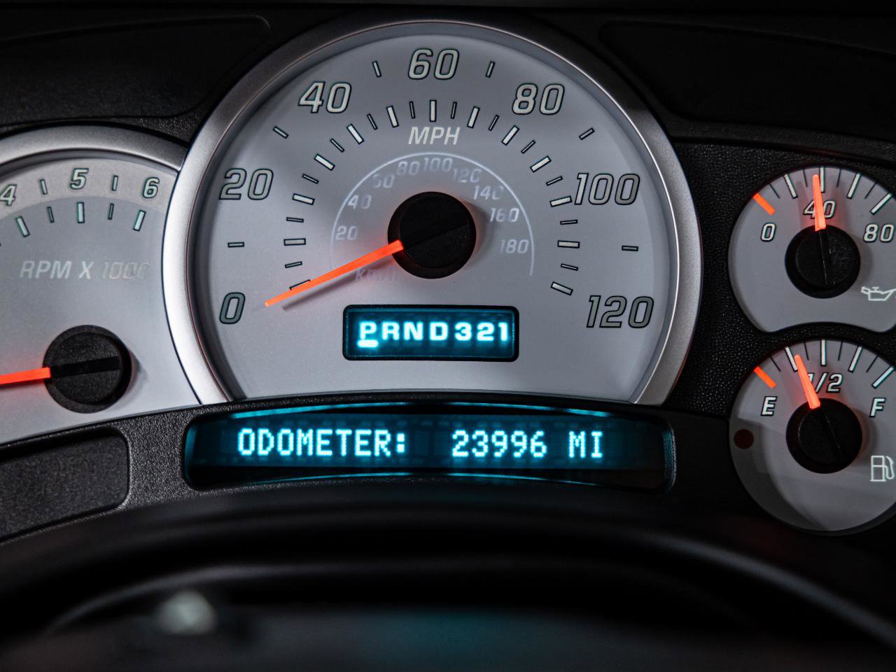 Used 2003 HUMMER H2 w/ Preferred Equipment Group image 9