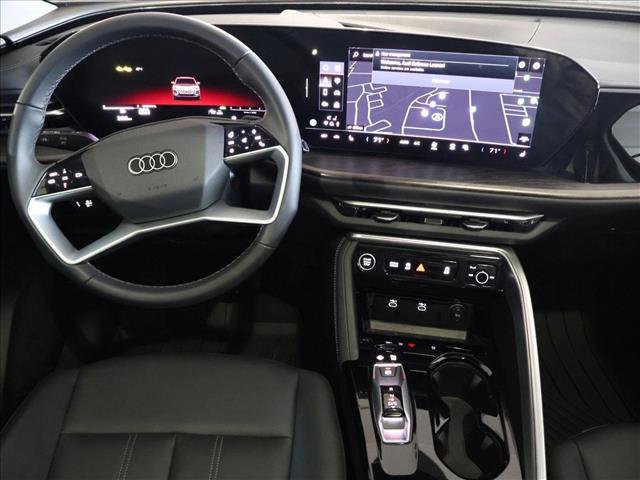 Used 2025 Audi Q5 Premium w/ Convenience Package image 22