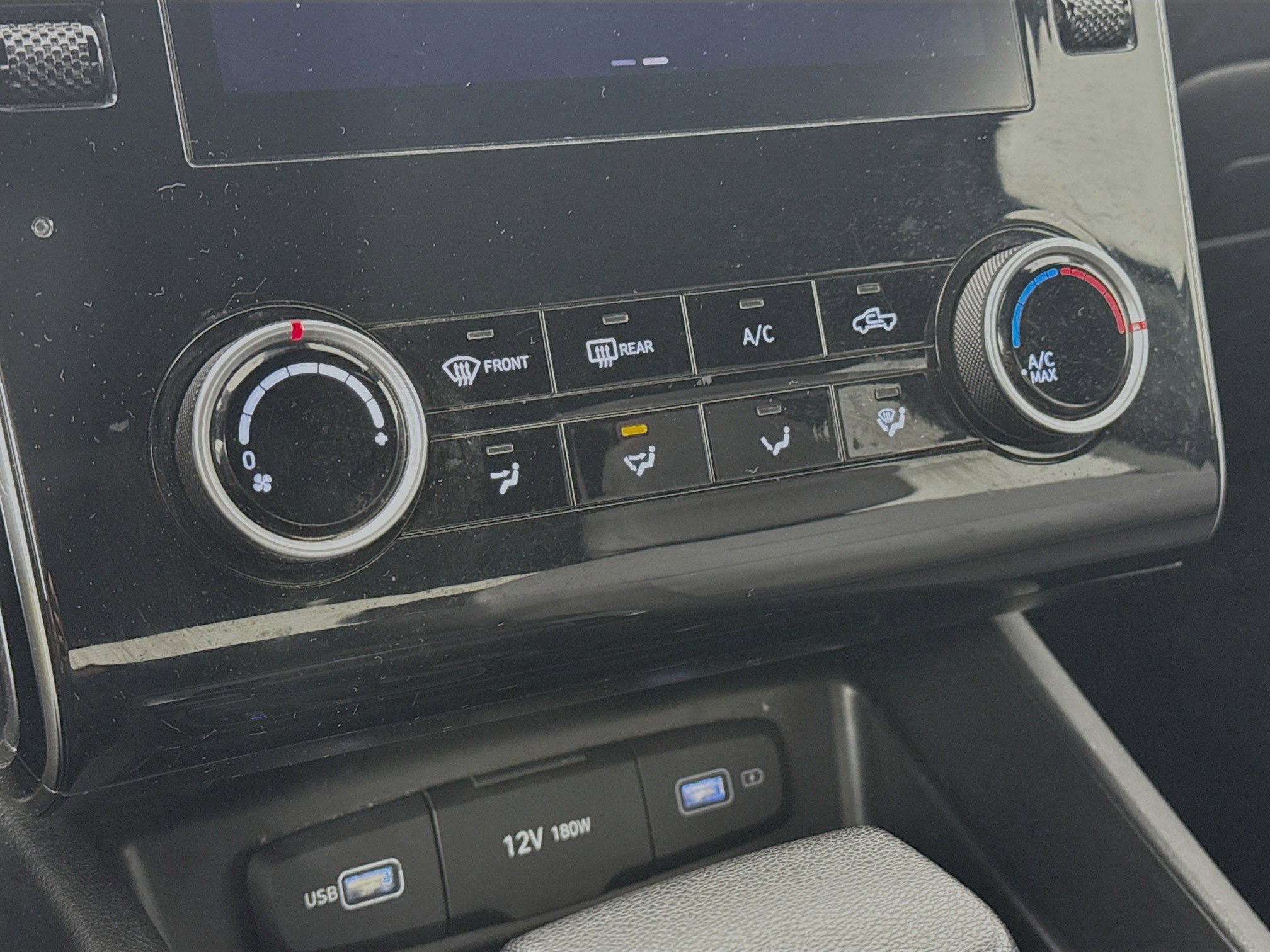 Used 2023 Hyundai Santa Cruz SE image 15