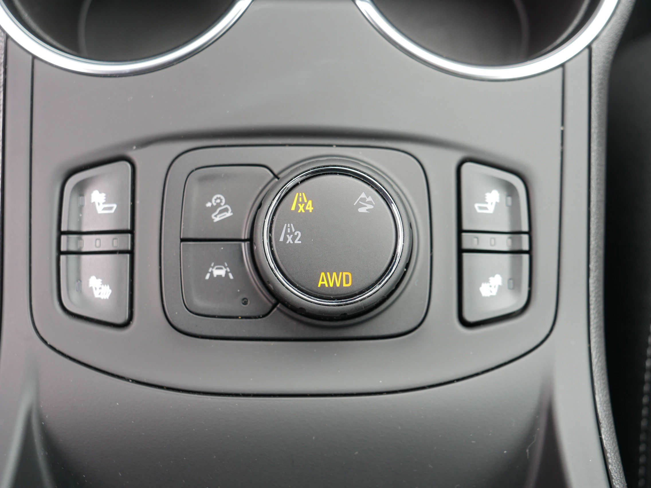 Used 2024 GMC Terrain SLT w/ Infotainment Package II image 31